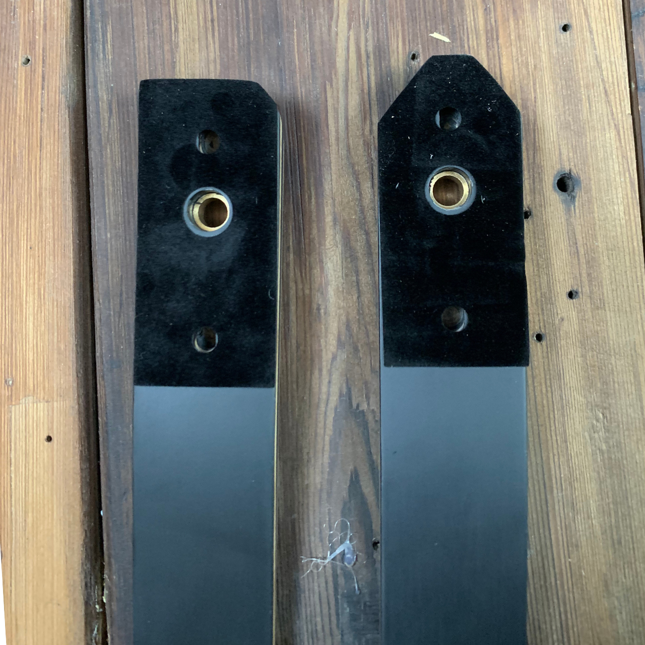 The INSPECTED Black Hunter Longbow